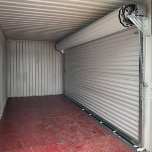 Conteneur de 20 pieds avec porte enroulable Conteneur de 20 pieds avec porte enroulable